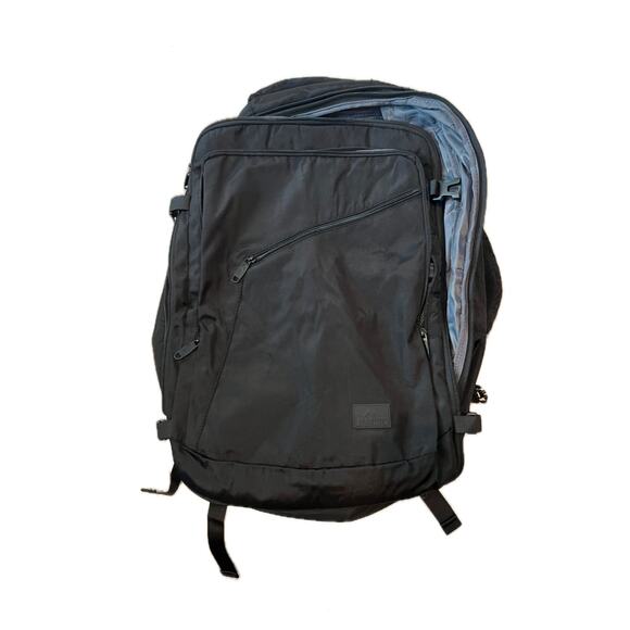 Matein Clamshell Black Gray Padded Backpack